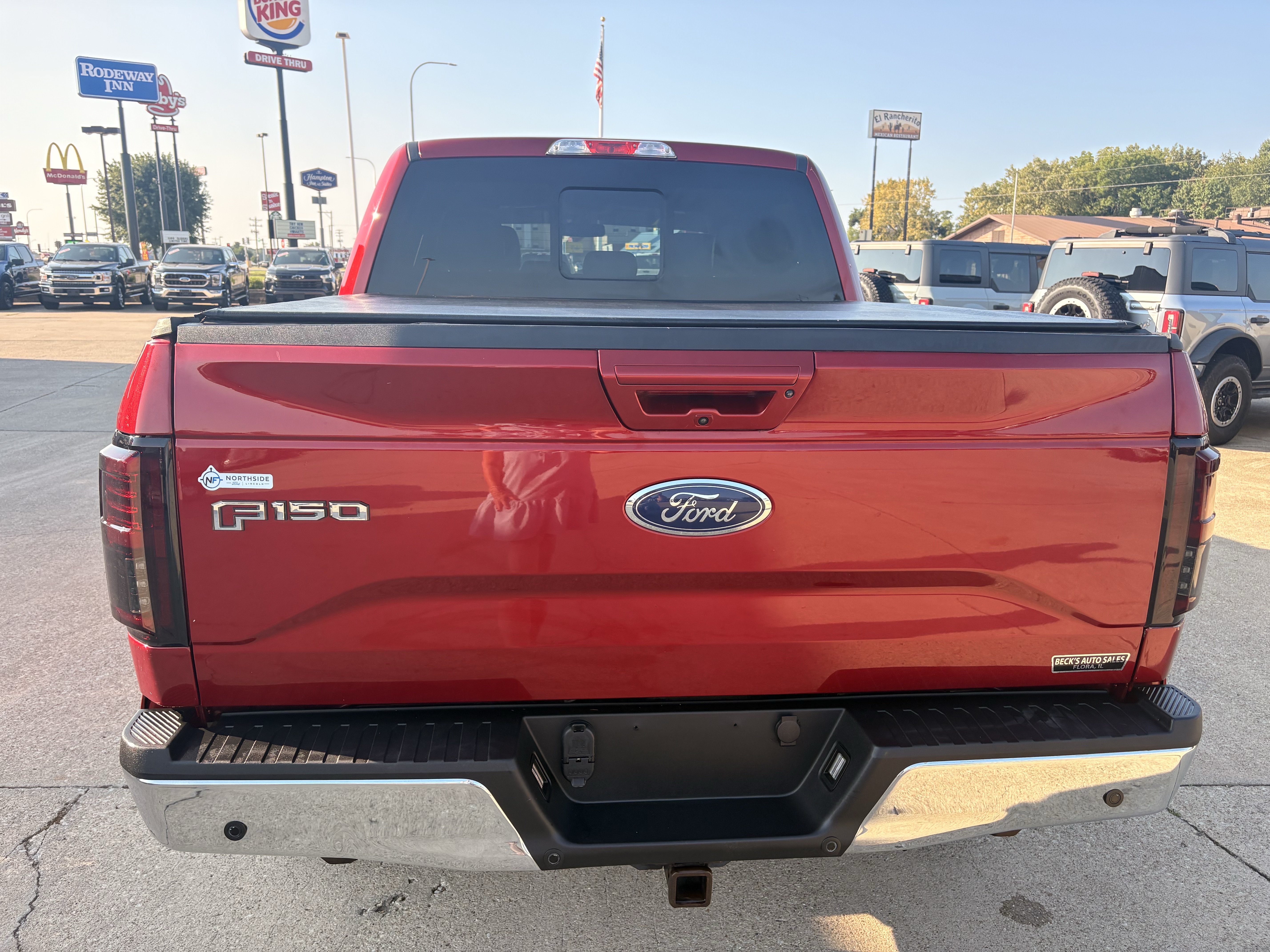 Used 2015 Ford F150 Lariat w/ Equipment Group 501A Mid AWD/4WD image 4