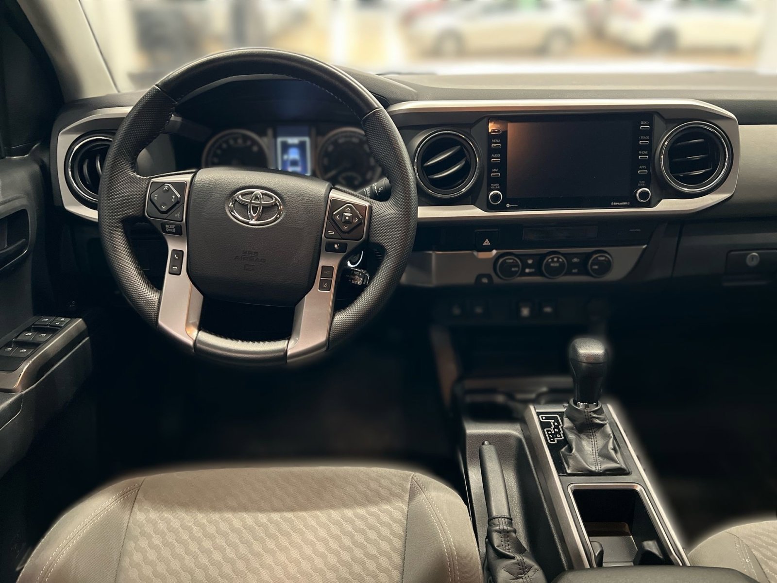 Used 2022 Toyota Tacoma SR5 w/ Technology Package image 19