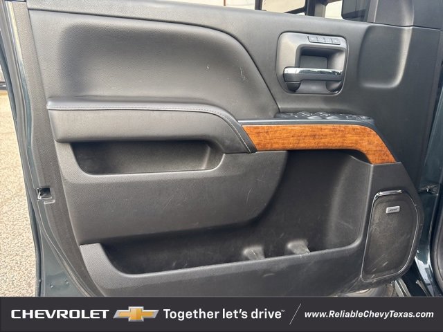 Used 2017 Chevrolet Silverado 2500 High Country w/ Duramax Plus Package image 17