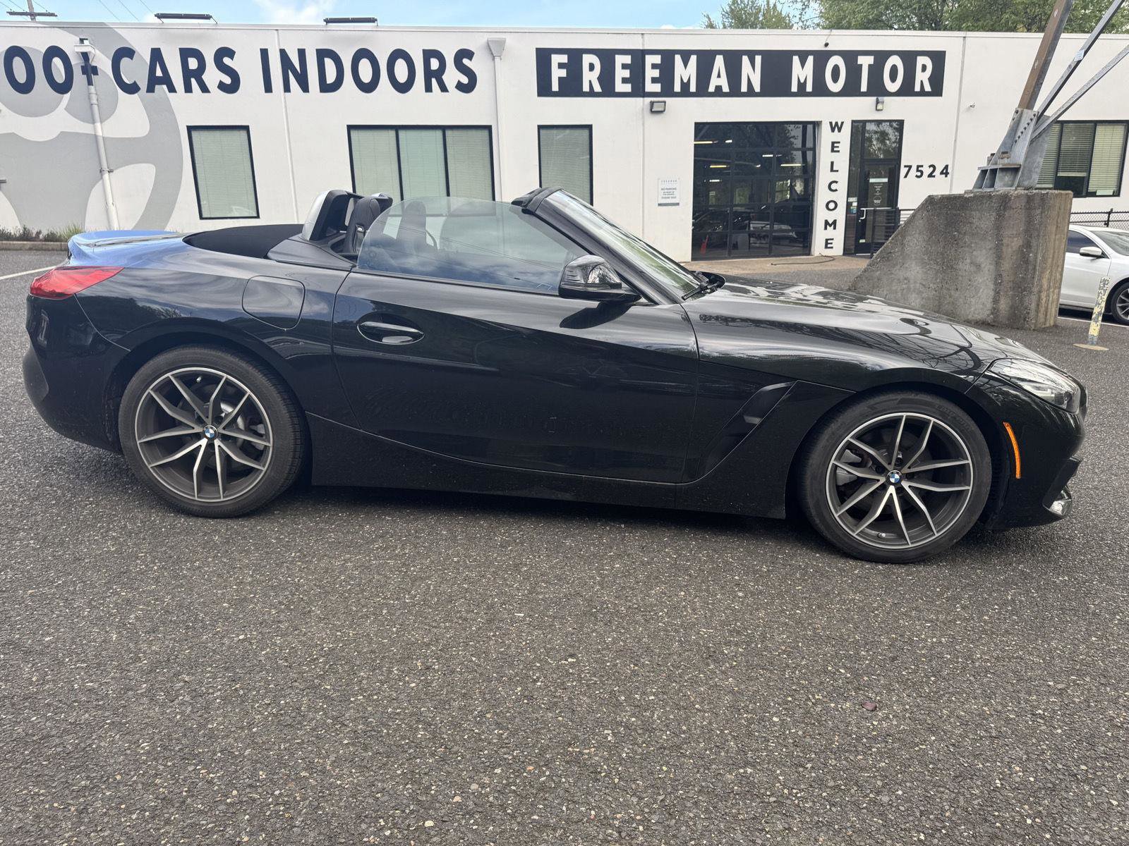 Used 2020 BMW Z4 sDrive30i w/ Driving Assistance Package image 2