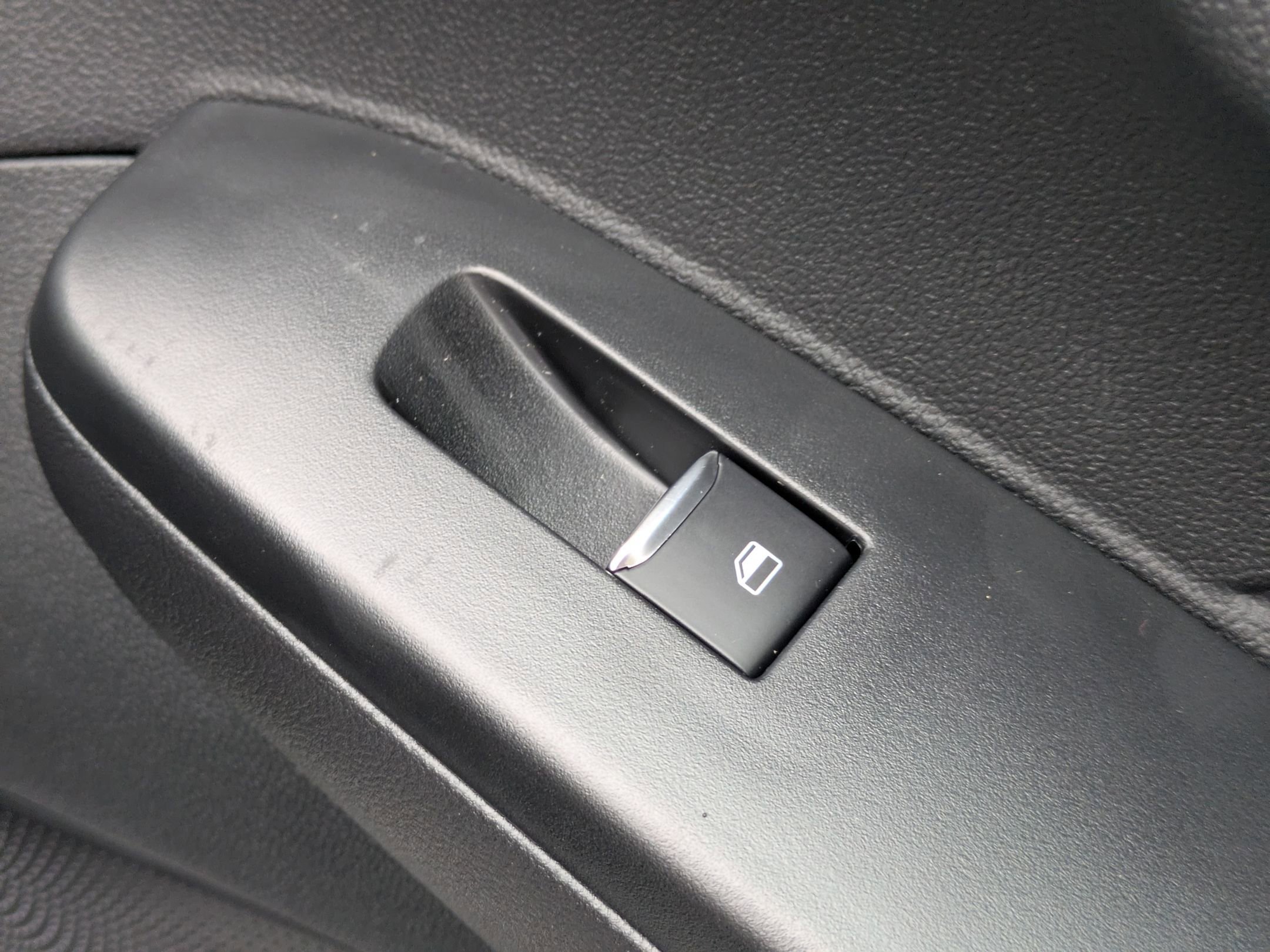 New 2025 Ford Escape ST-Line w/ Equipment Group 301A image 36