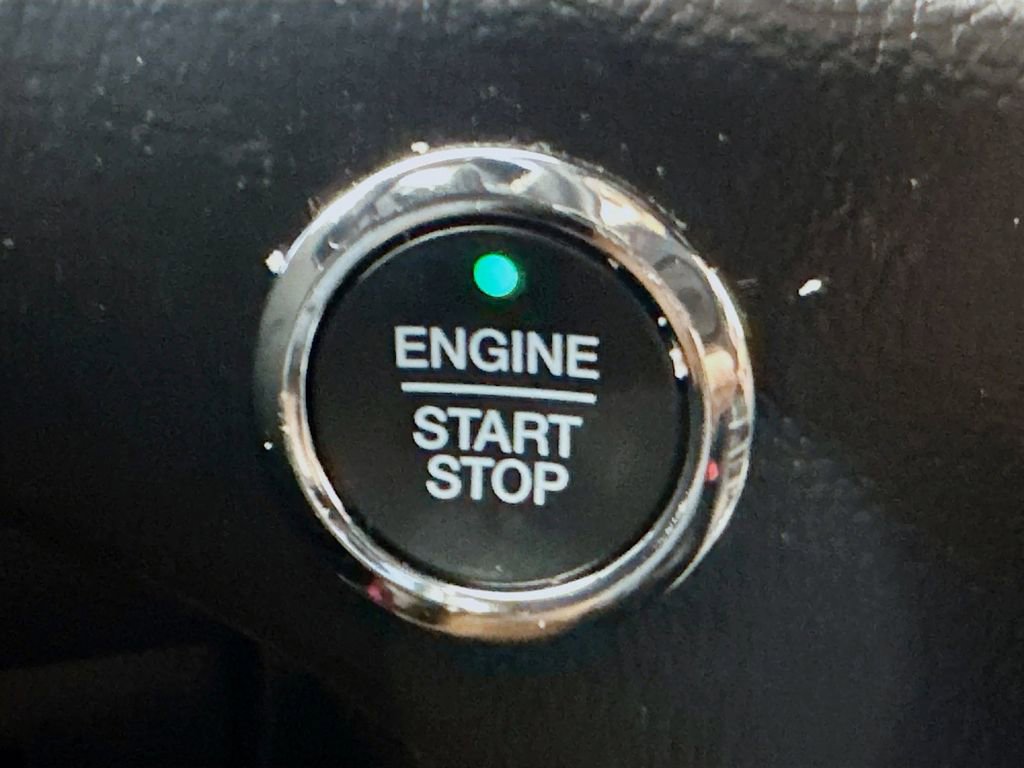 Used 2022 Ford Edge ST image 26