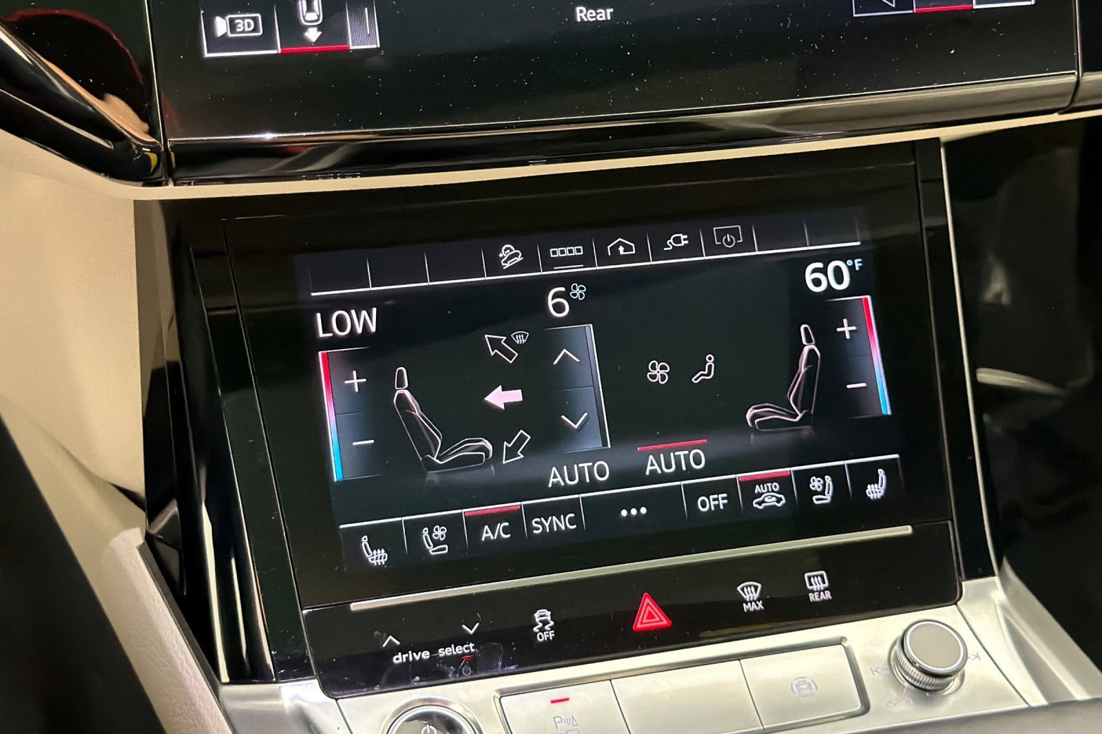 Used 2024 Audi Q8 e-tron Premium Plus w/ Premium Plus Package AWD/4WD image 20