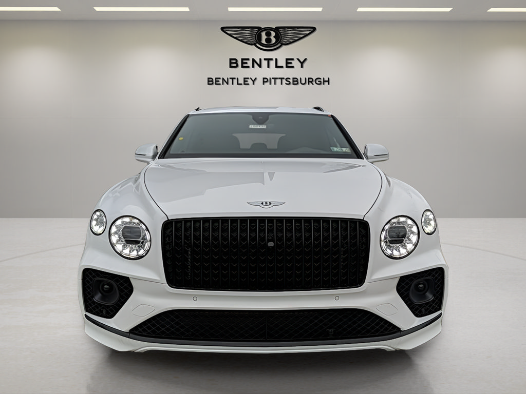 Used 2023 Bentley Bentayga Extended Wheelbase AWD/4WD image 7