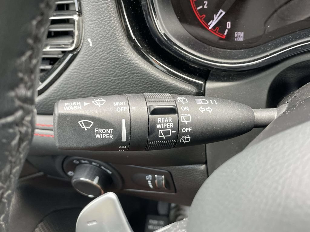 Used 2025 Dodge Durango GT AWD/4WD image 29
