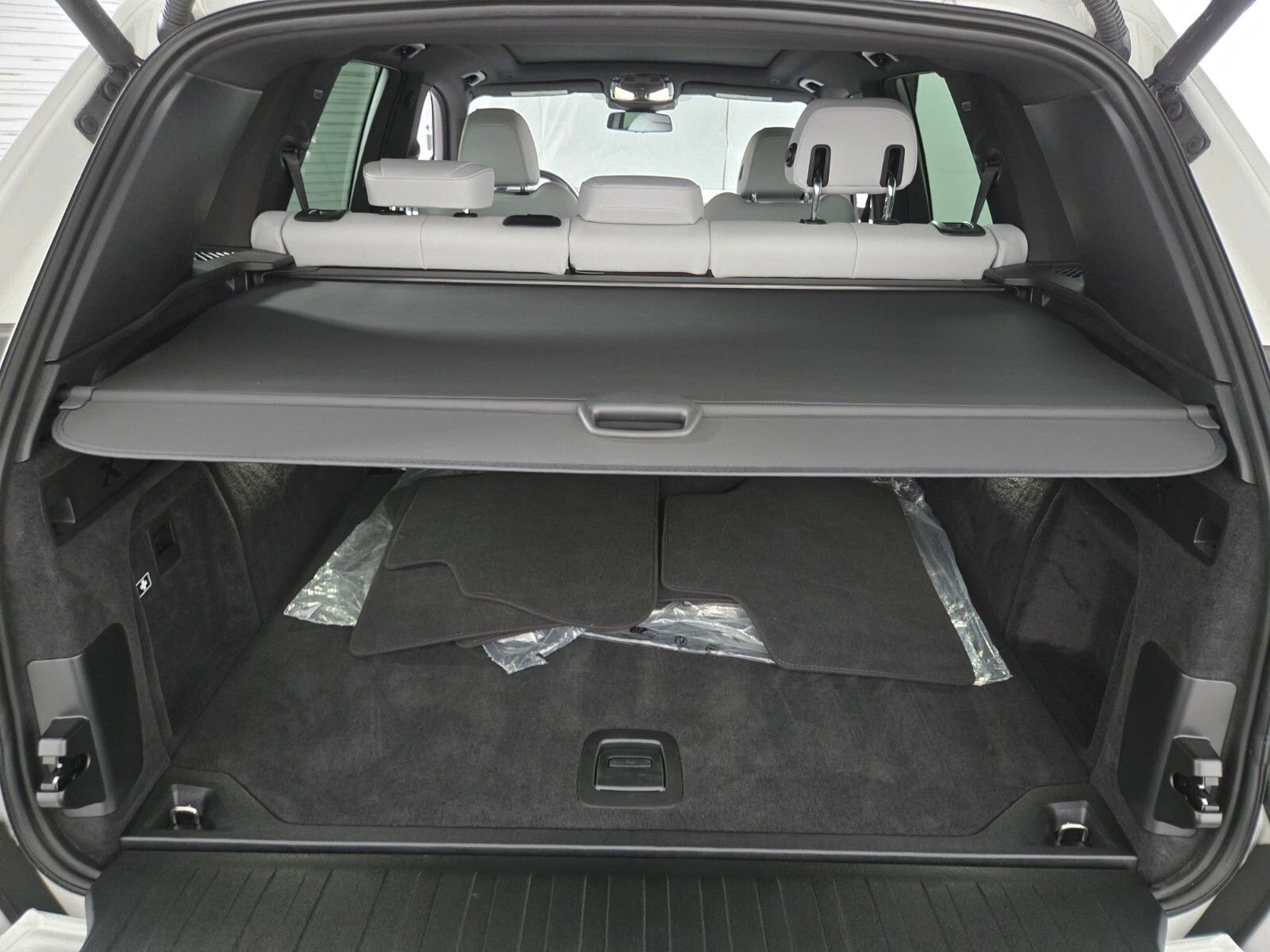 Used 2025 BMW X5 xDrive40i AWD/4WD image 14