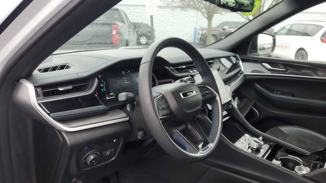 Used 2020 Ford Fusion SE image 9