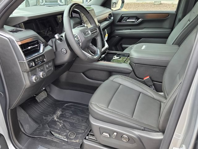 New 2026 GMC Yukon XL Denali w/ Denali Reserve Package RWD image 5