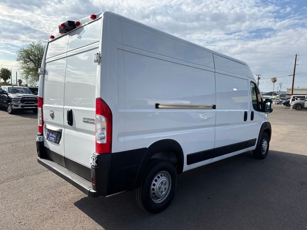 Used 2024 RAM ProMaster 2500 w/ Convenience Group FWD image 8
