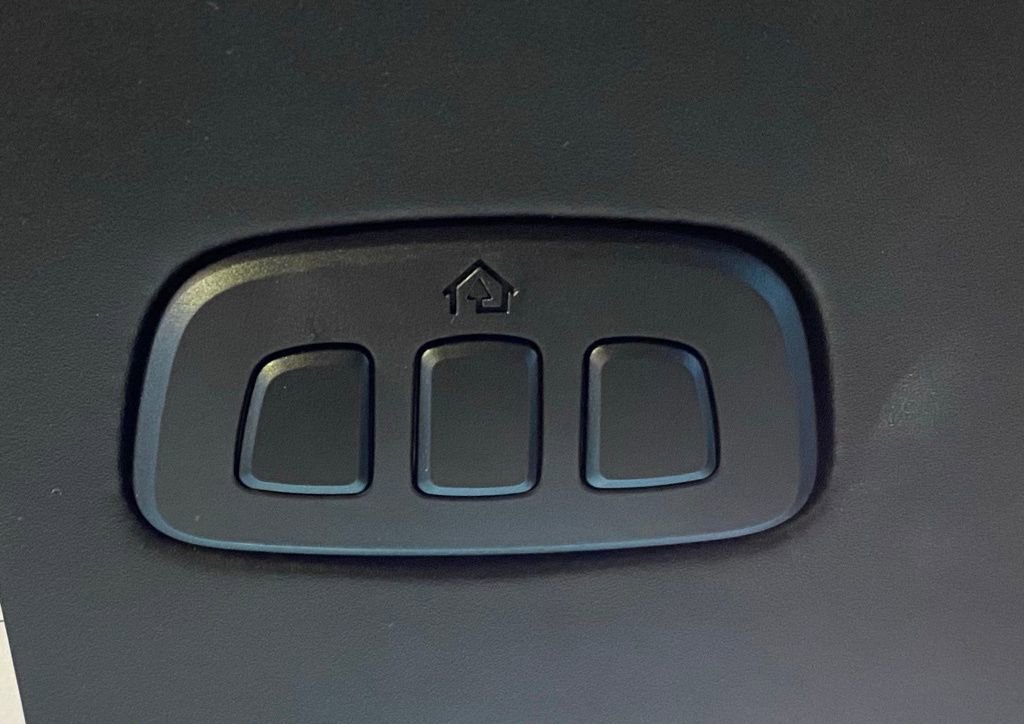 Used 2023 Ford Bronco Badlands image 28