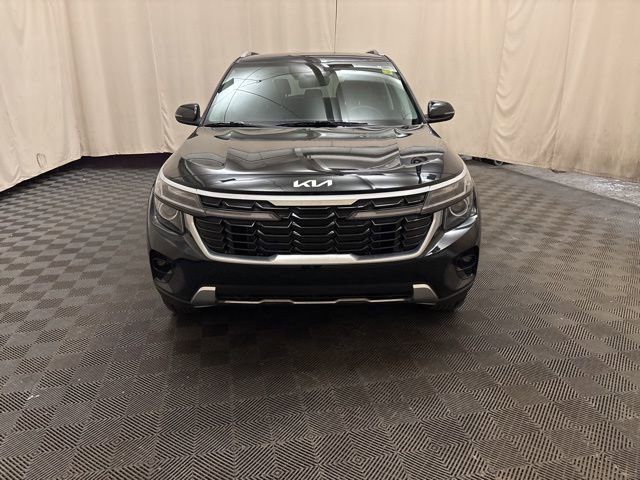 Used 2024 Kia Seltos S image 2
