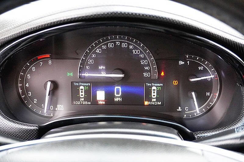 Used 2017 Cadillac XTS Luxury image 31