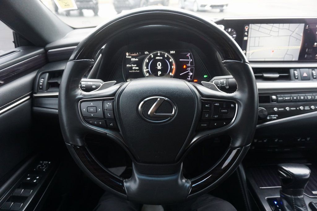 Used 2020 Lexus ES 350 image 3