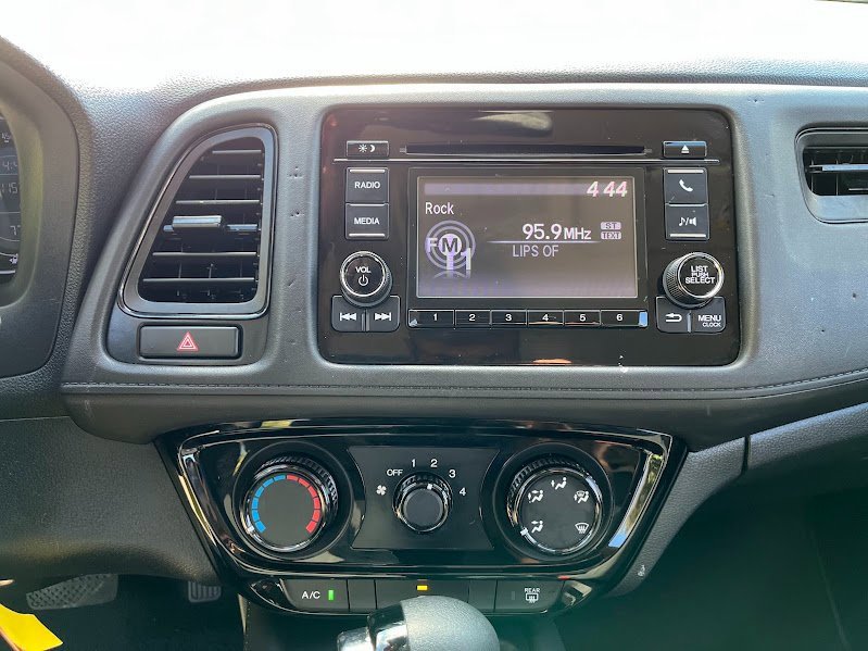 Used 2019 Honda HR-V LX image 17