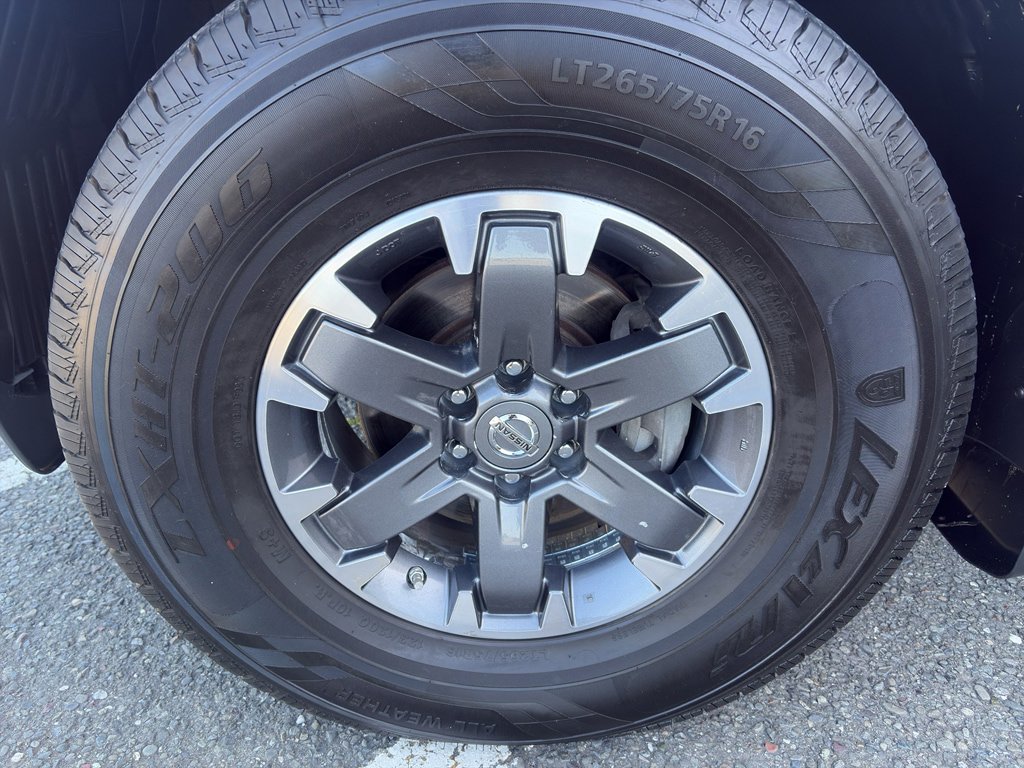Used 2018 Nissan Frontier PRO-4X AWD/4WD image 2