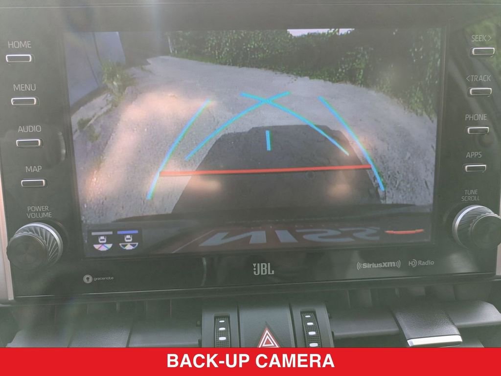 Used 2022 Toyota RAV4 XLE Premium image 31