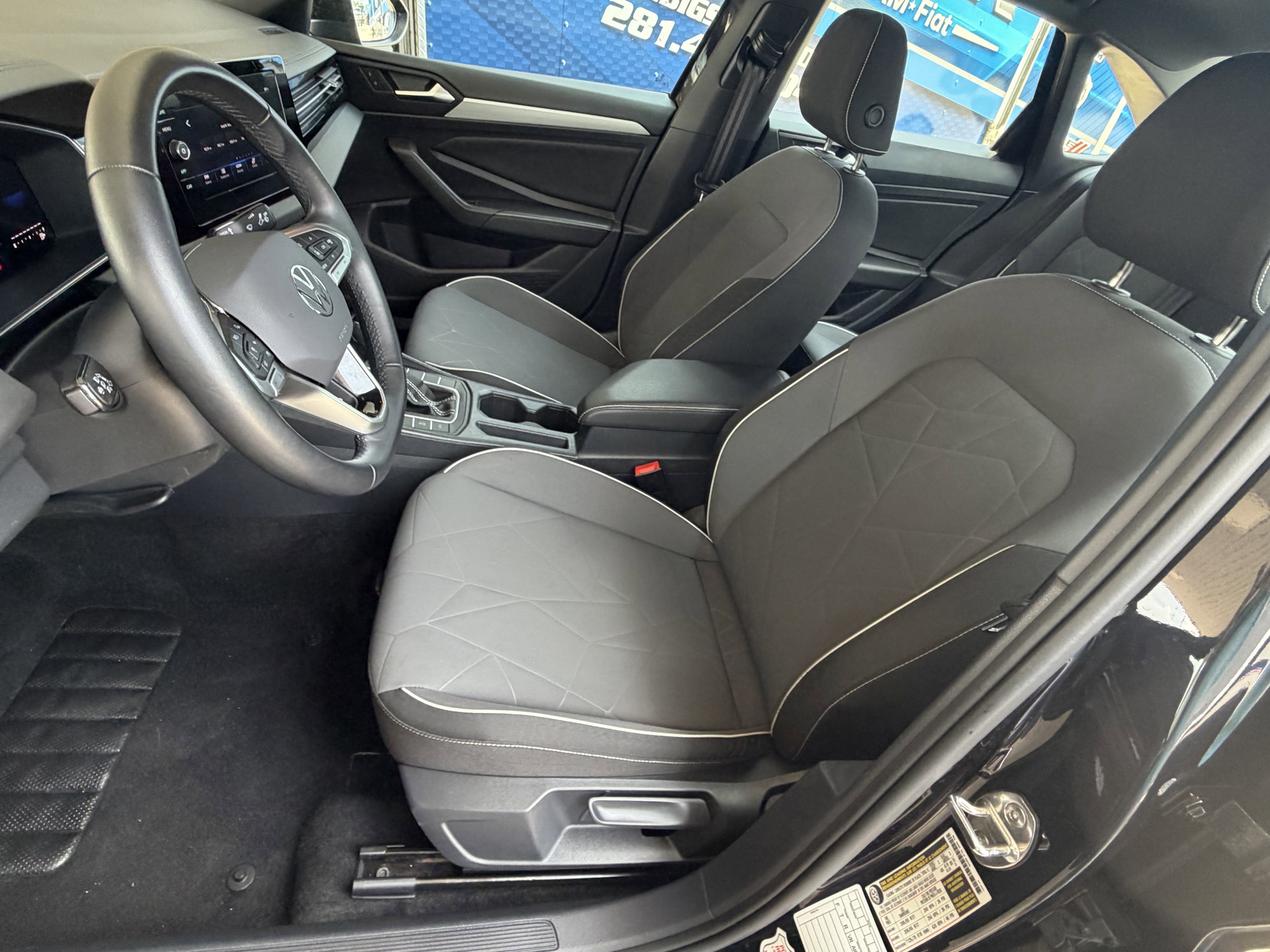 Used 2025 Volkswagen Jetta Sport FWD image 22