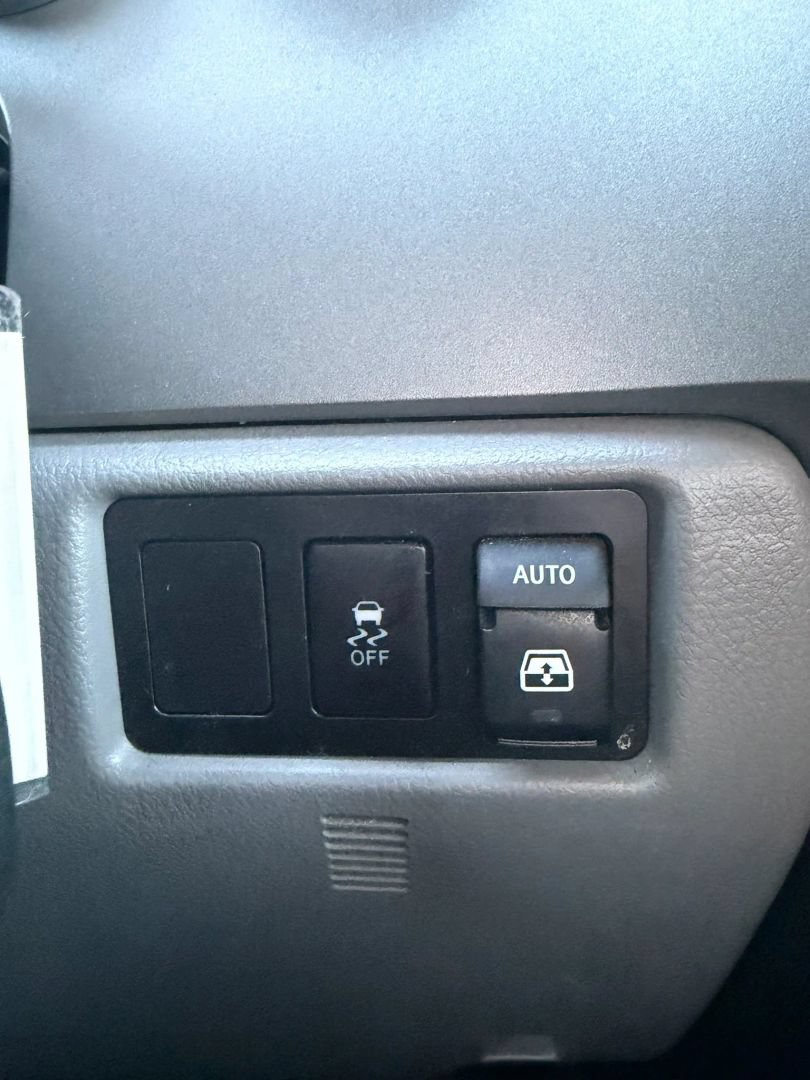 Used 2016 Toyota Sequoia Platinum AWD/4WD image 34