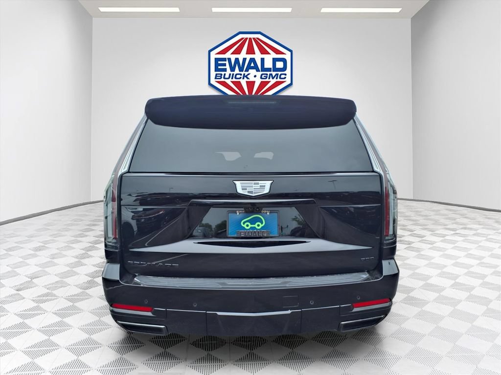 Certified 2026 Cadillac Escalade ESV Sport w/ LPO, ONYX Package AWD/4WD image 6