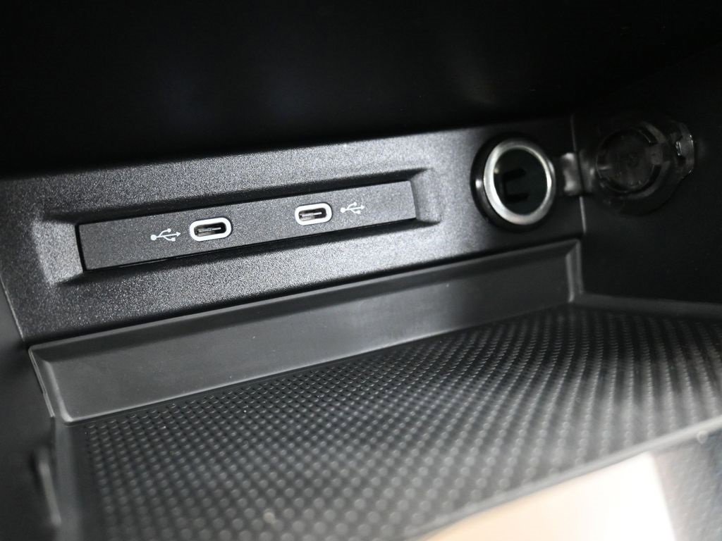 New 2025 Volkswagen Taos S image 33