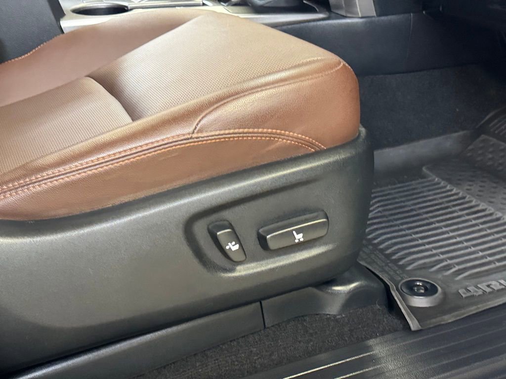 Used 2024 Toyota 4Runner Limited image 27