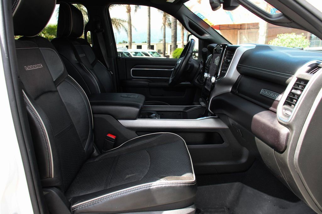 Used 2023 RAM 3500 Laramie w/ Night Edition image 41