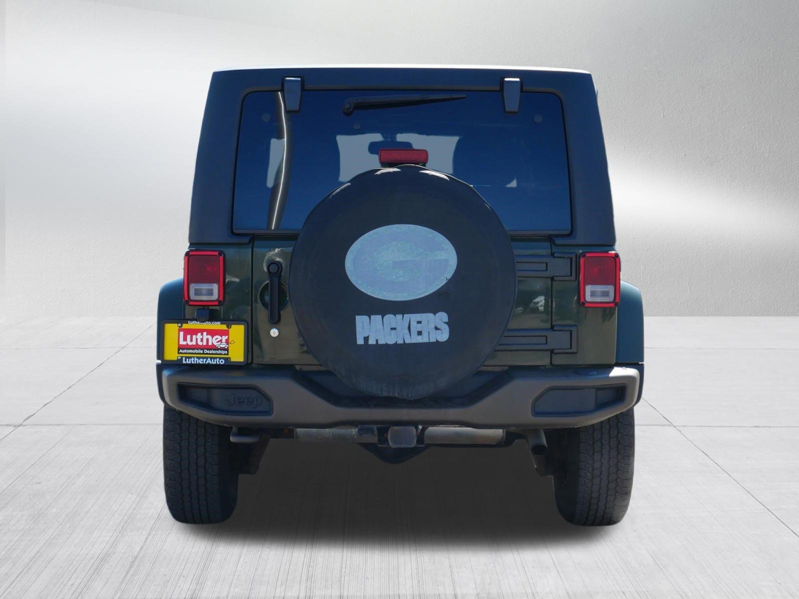 Used 2016 Jeep Wrangler Unlimited Sahara image 6