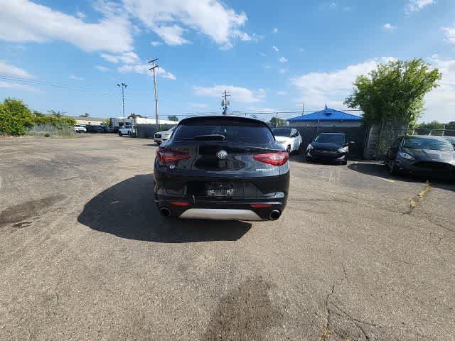 Used 2021 Alfa Romeo Stelvio Ti AWD/4WD image 15