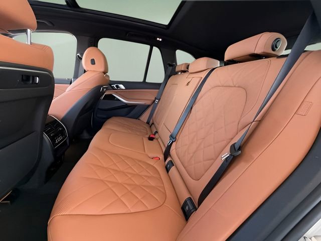 New 2026 BMW X5 xDrive40i w/ Premium Package AWD/4WD image 19