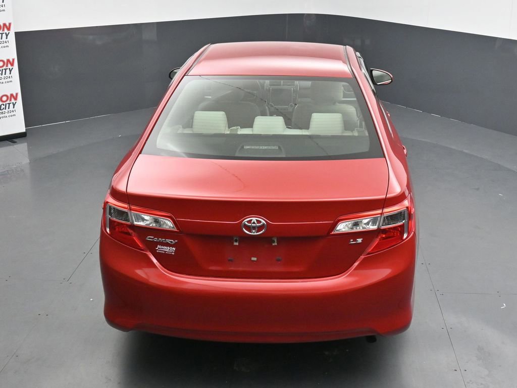Used 2014 Toyota Camry LE FWD image 16