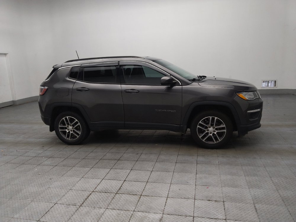 Used 2018 Jeep Compass Latitude w/ Popular Equipment Group AWD/4WD image 11