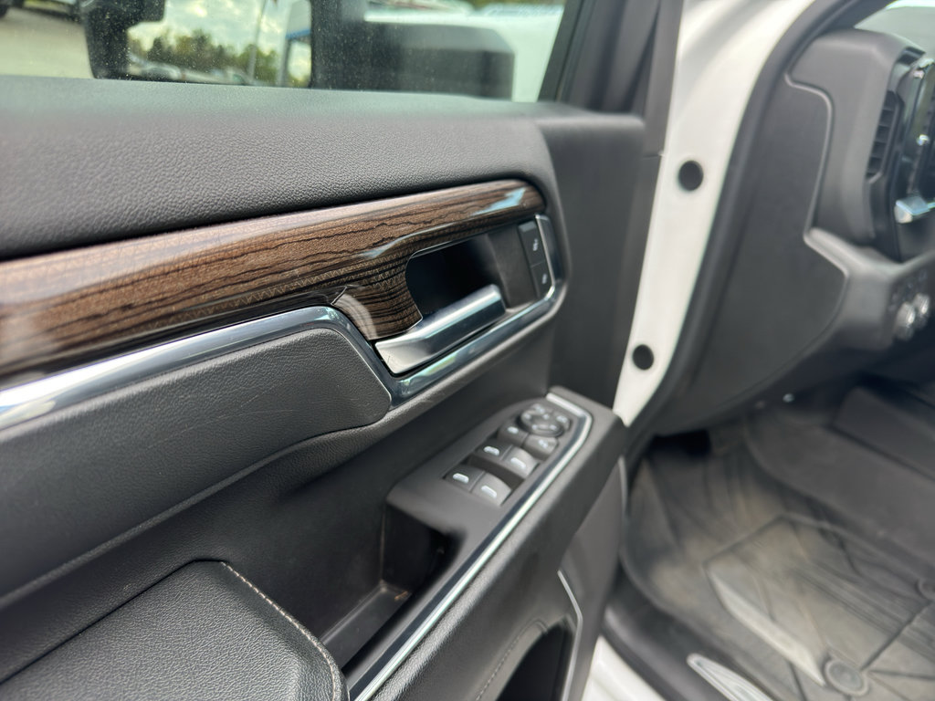 Used 2024 Chevrolet Silverado 3500 LT w/ Safety Package AWD/4WD image 20