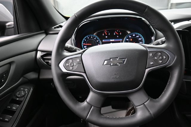 Used 2023 Chevrolet Traverse LT FWD image 8
