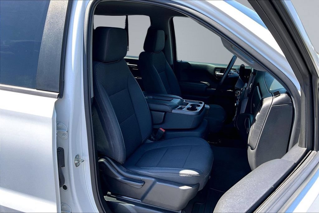 Used 2019 Chevrolet Silverado 1500 Custom Trail Boss AWD/4WD image 16