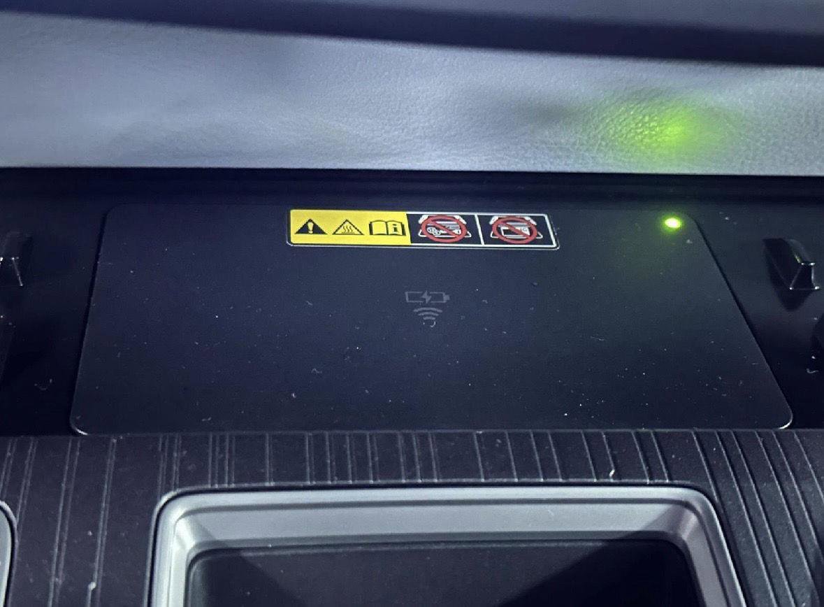 Used 2025 Toyota Sienna LE image 23