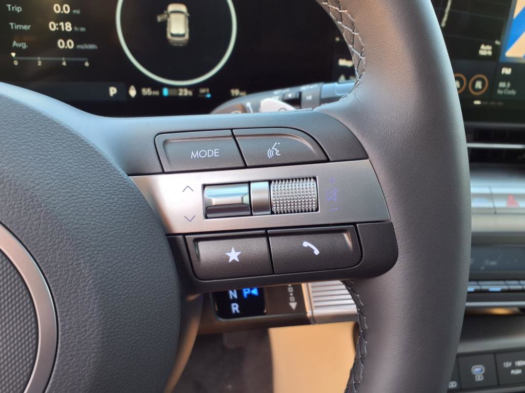 Used 2025 Hyundai Kona SEL image 25