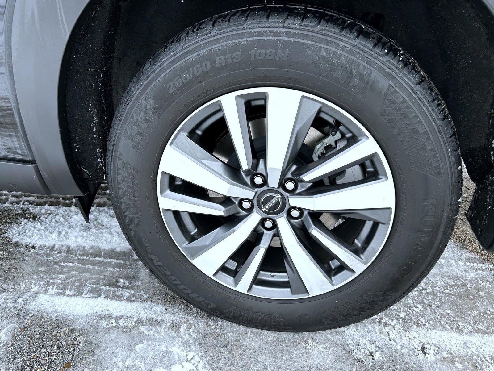 Used 2024 Nissan Pathfinder SL image 23