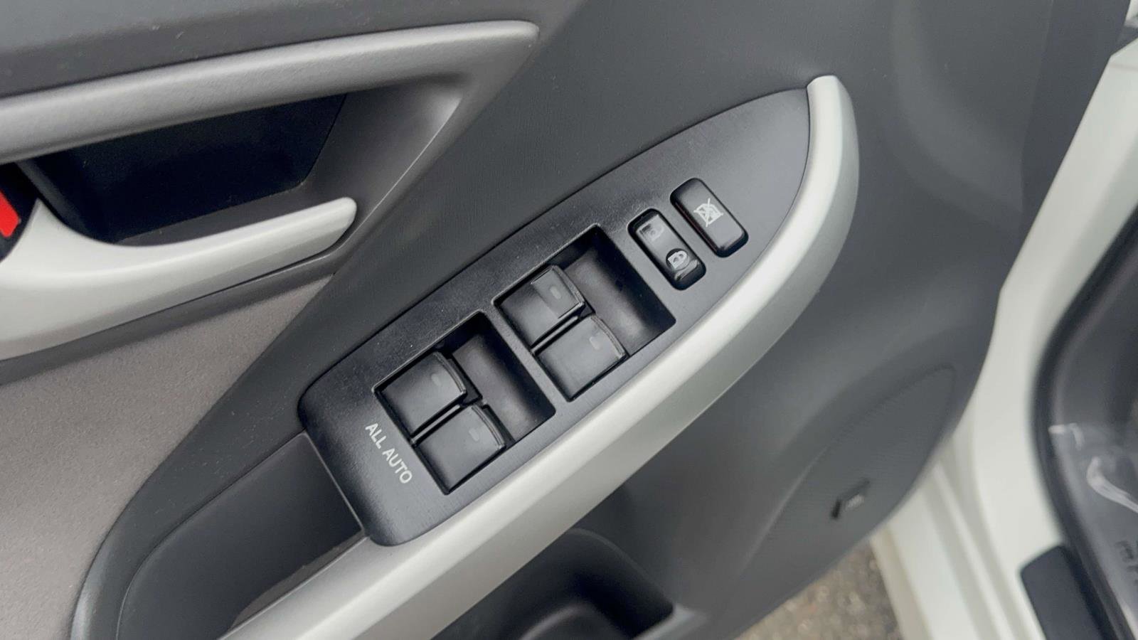 Used 2011 Toyota Prius Three image 15