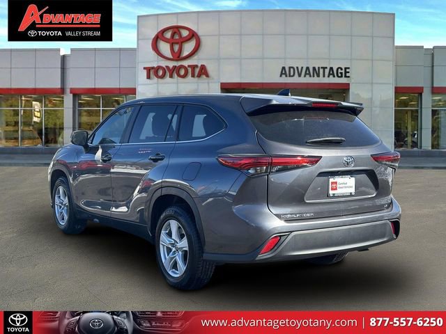 Used 2023 Toyota Highlander LE image 10
