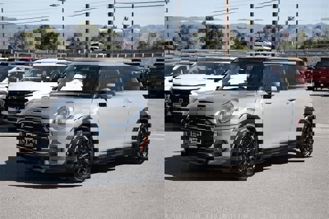 Used 2020 MINI Cooper S image 8