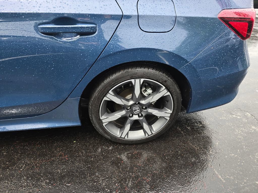 Used 2026 Honda Civic Sport Touring image 4