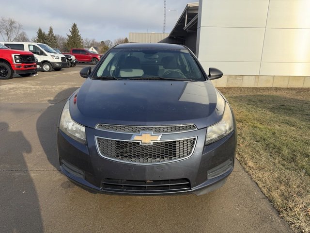 Used 2014 Chevrolet Cruze LS image 2
