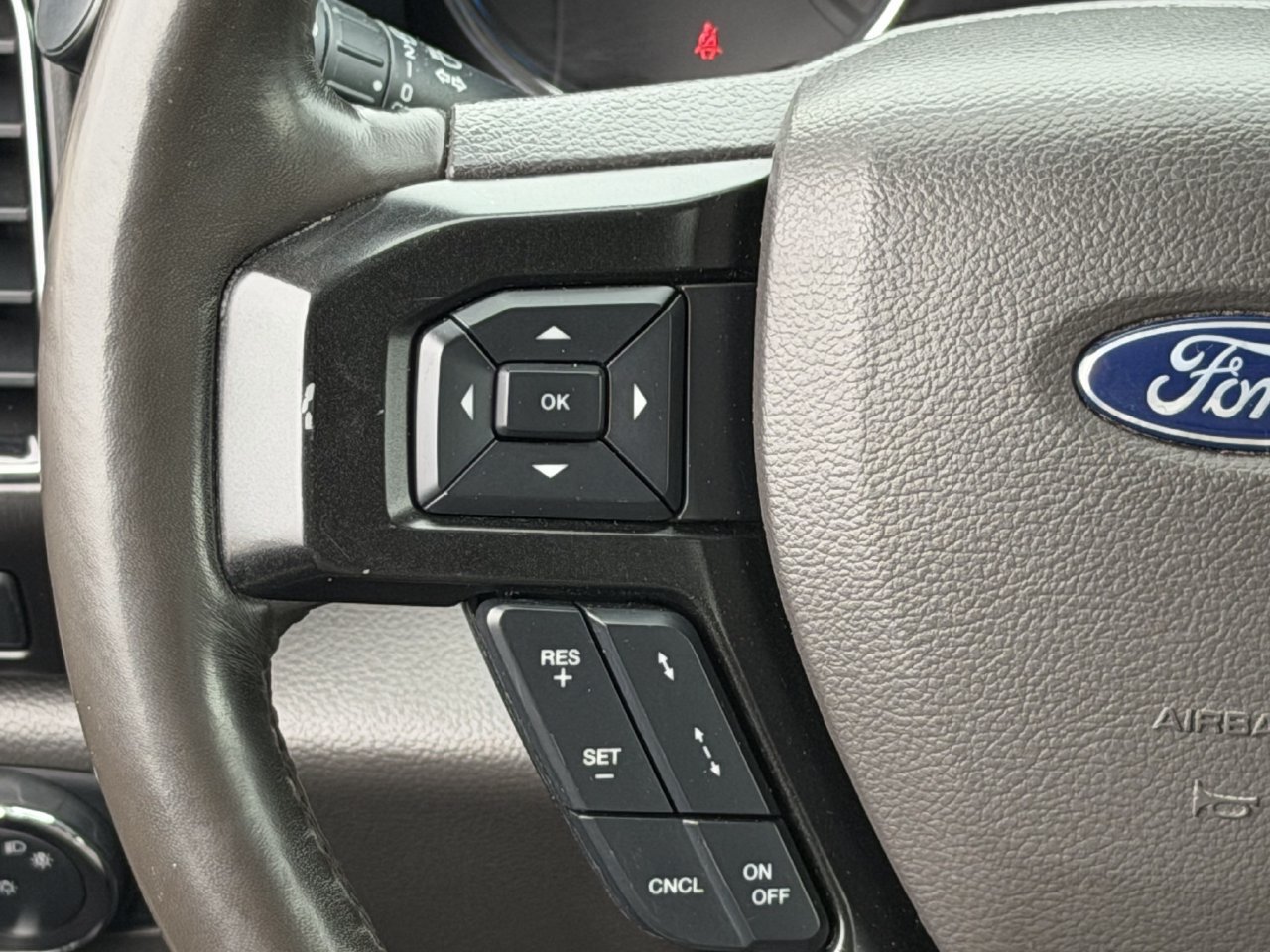Used 2018 Ford Expedition Max Limited w/ Equipment Group 302A RWD image 14