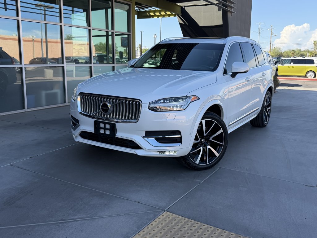 Used 2024 Volvo XC90 B6 Ultimate w/ Lounge Package AWD/4WD image 2