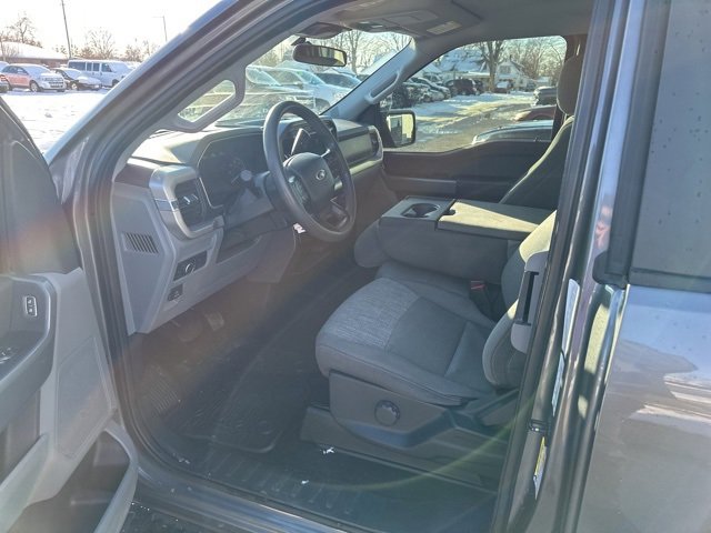 Used 2022 Ford F150 XLT w/ Trailer Tow Package image 10