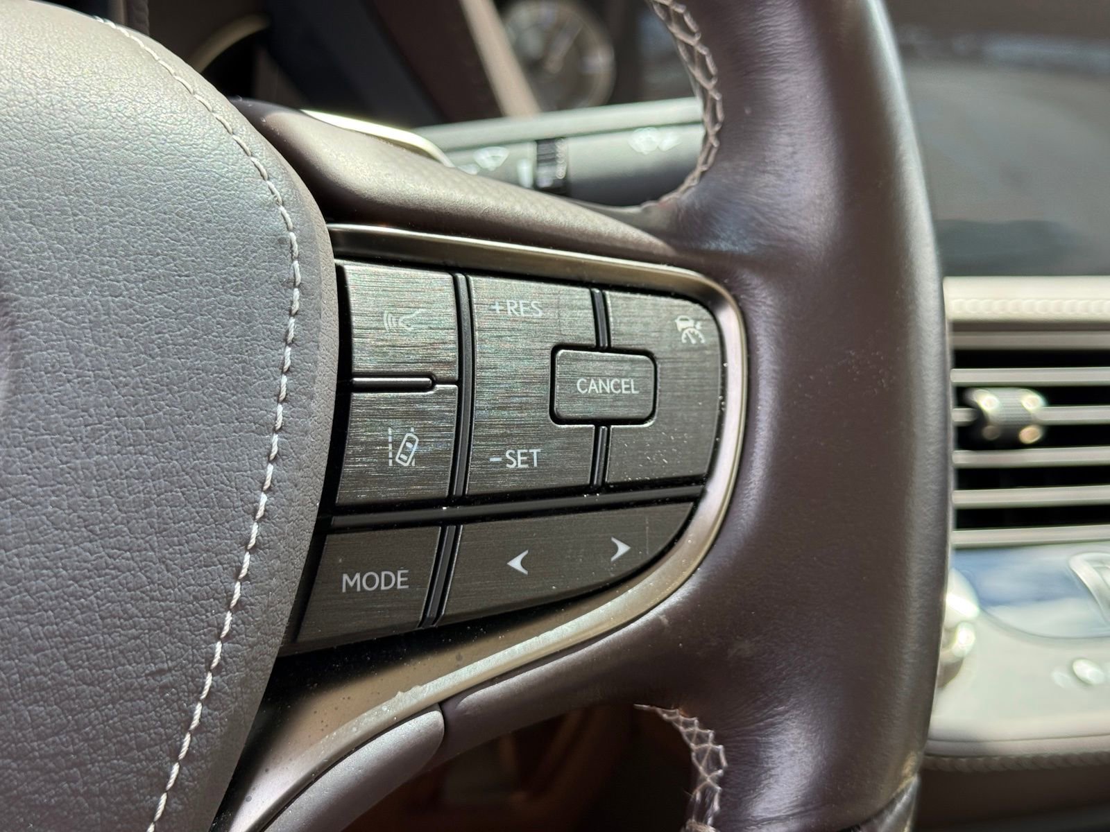 Used 2020 Lexus LS 500 w/ Interior Upgrade Package RWD image 15