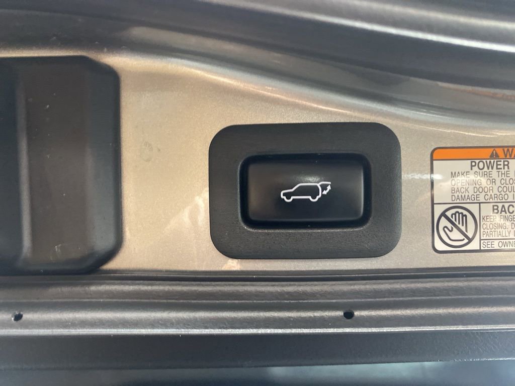 Used 2020 Lexus LX 570 4WD w/ Sport Package image 30