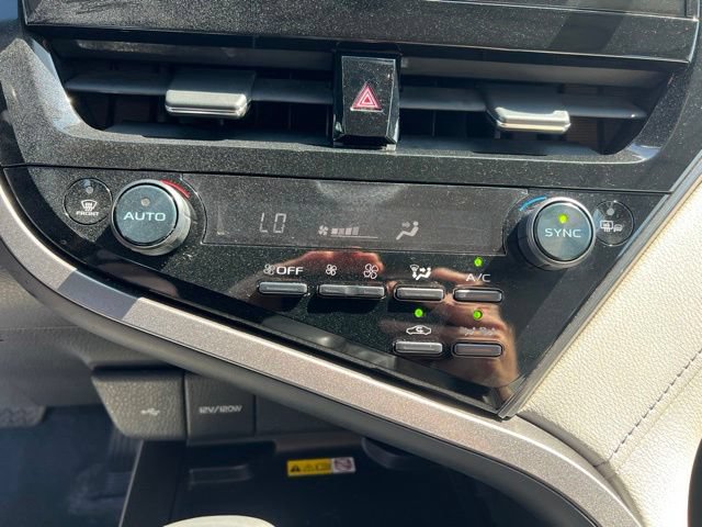 Used 2022 Toyota Camry SE w/ Audio Upgrade Package FWD image 20