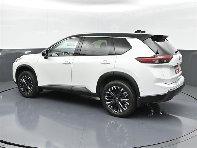 Used 2025 Nissan Rogue SL w/ Tech Package AWD/4WD image 26