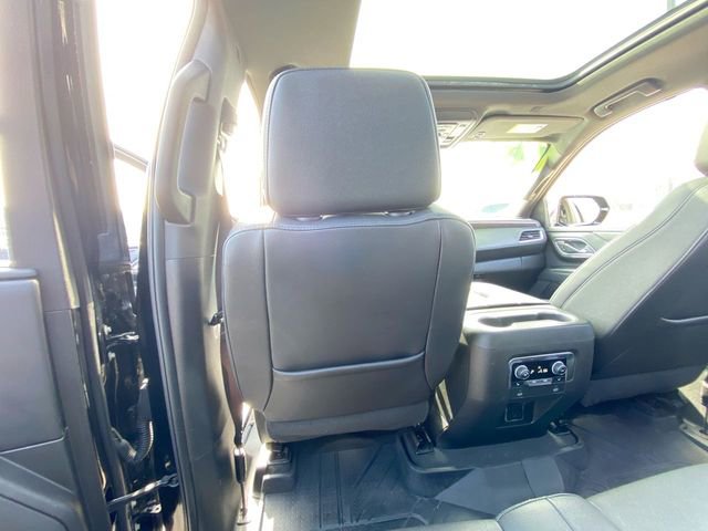 Used 2023 Chevrolet Suburban LT w/ LT Signature Plus Package image 36